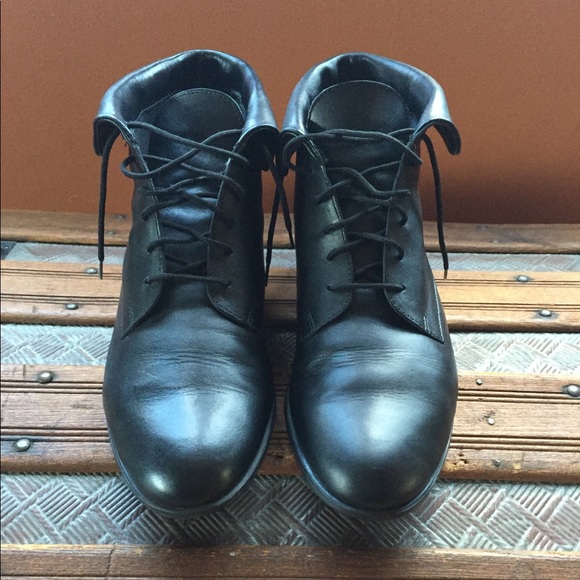 Vintage Hunt Club Black Ankle Boots 
